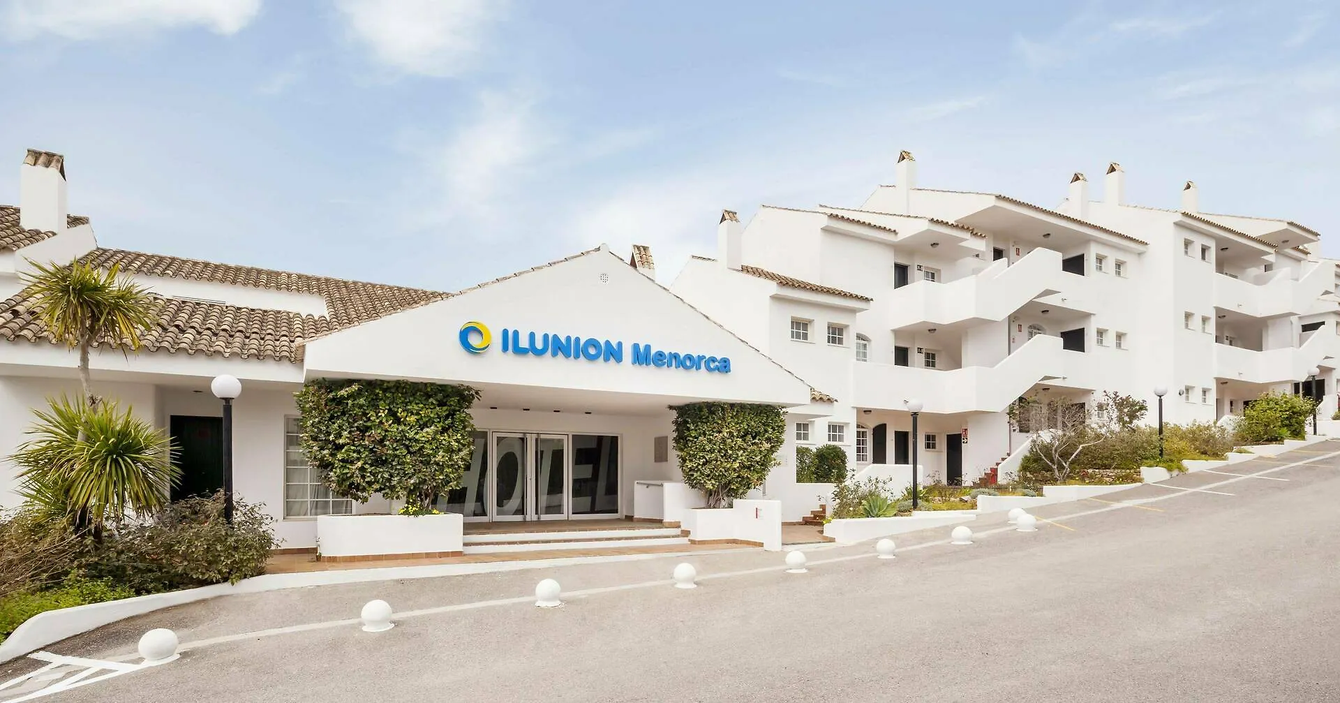 Ilunion Menorca Aparthotel Cala Galdana